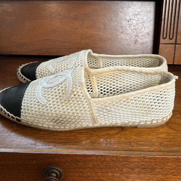 Chanel open weave and leather espadrille - Picture 6 of 11